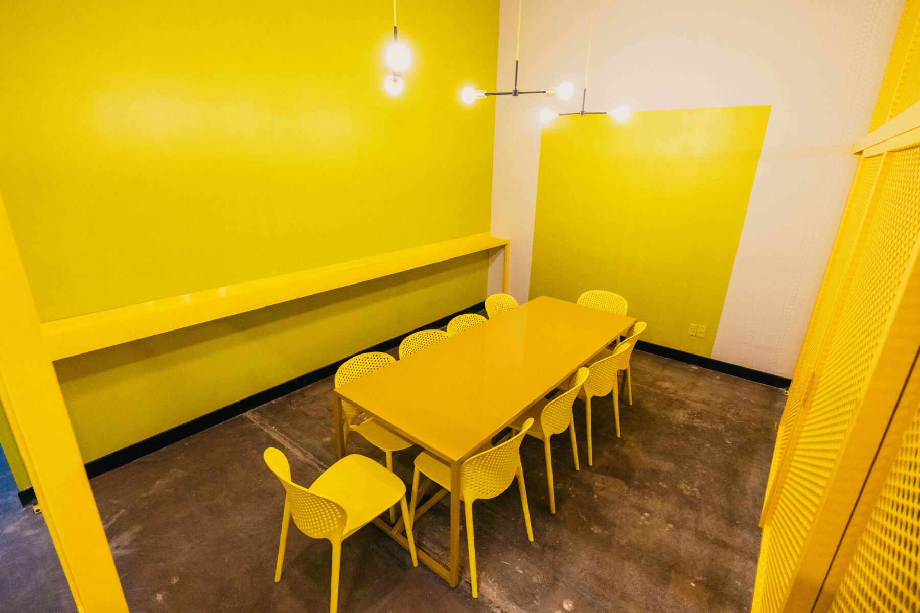 Yellow Party Room
